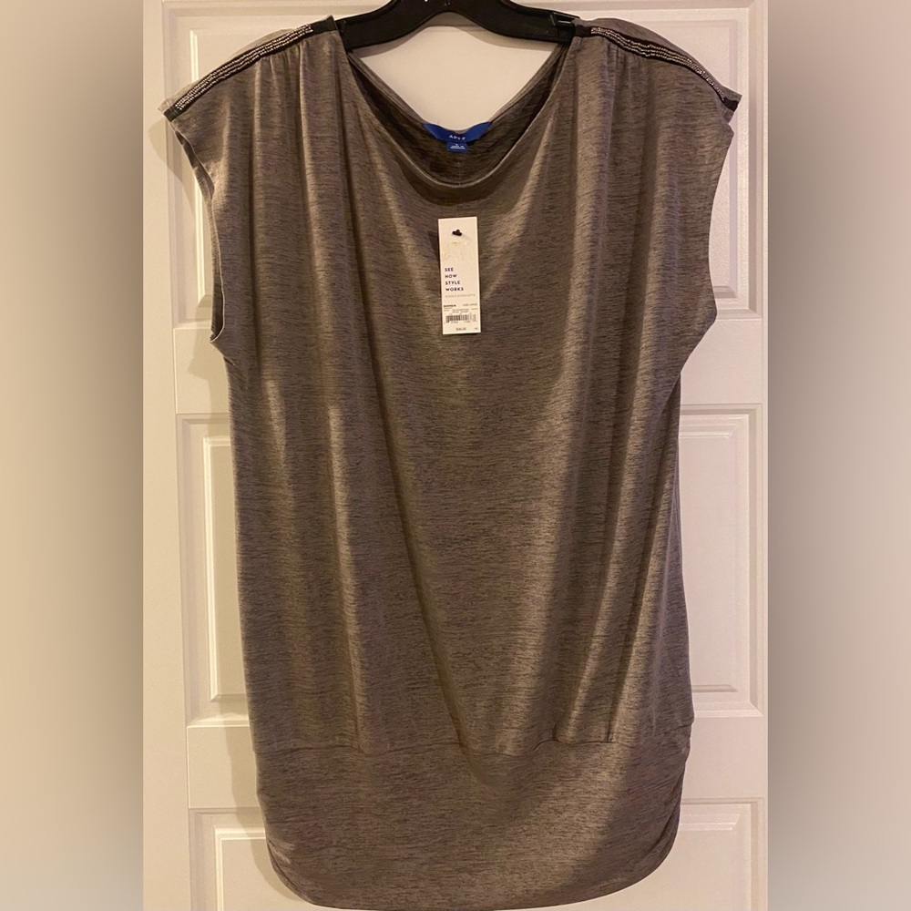 Gray Sleeveless Women's Top APT9. BNWT